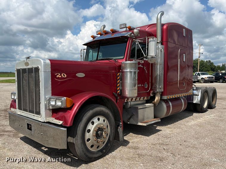 image for item FC3325 2000 Peterbilt 379 semi truck