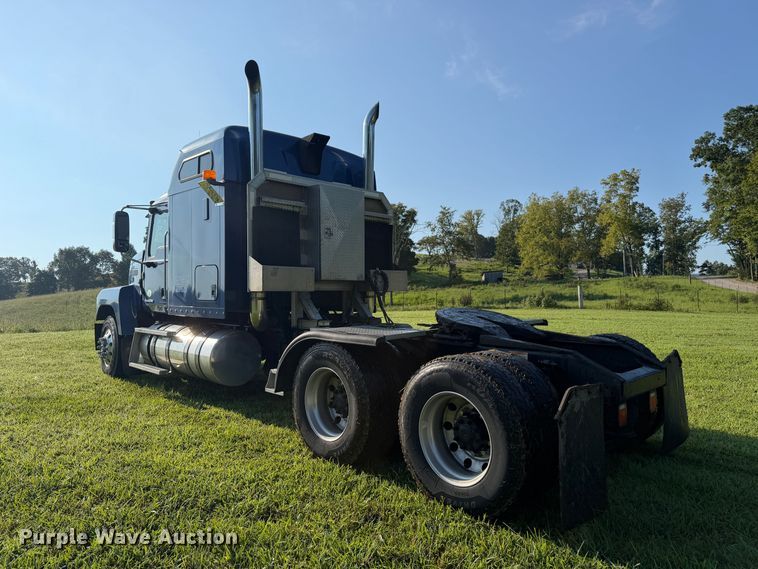 image for item FC3327 2018 Mack CHU613 semi truck