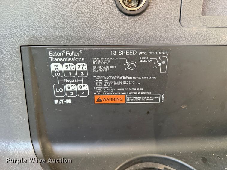 image for item FC3327 2018 Mack CHU613 semi truck