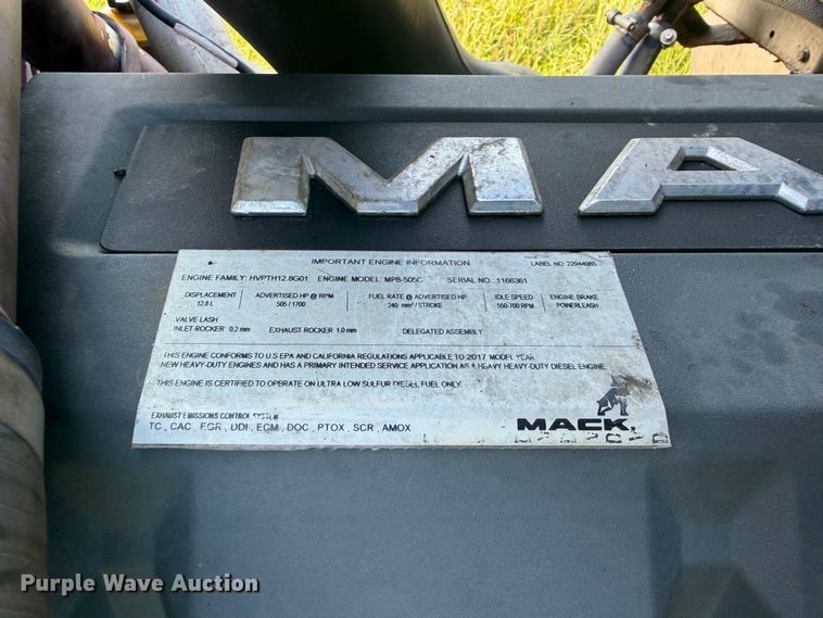 image for item FC3327 2018 Mack CHU613 semi truck