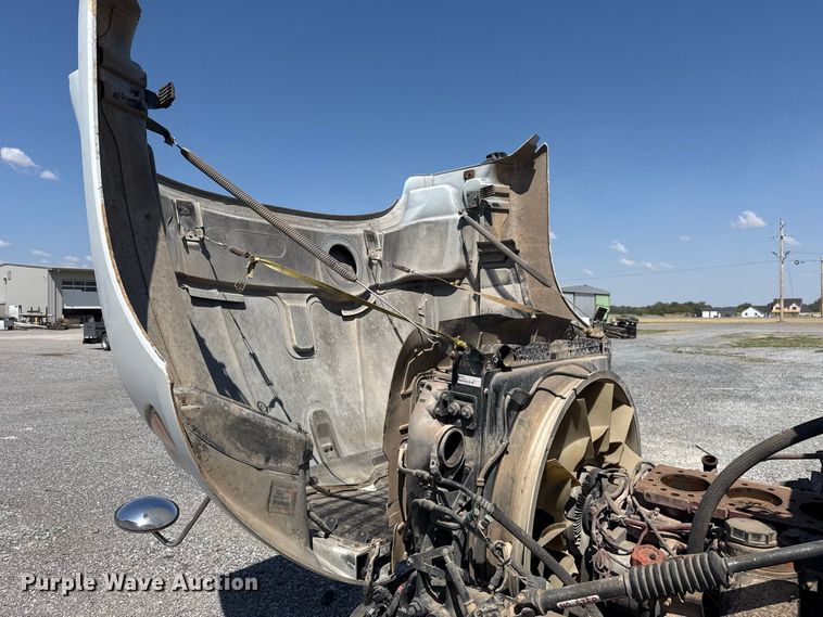 image for item FC4249 2018 Mack CXU613 semi truck