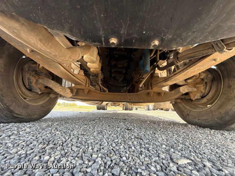 image for item FC4249 2018 Mack CXU613 semi truck