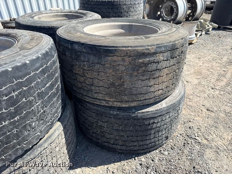 image for item FC4253 (10) Michelin 445/50R22.5 tires and wheels