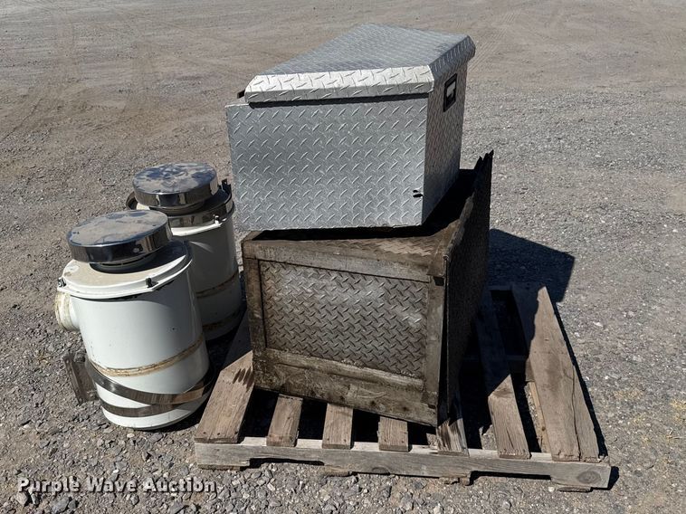 image for item FC4254 Truck parts