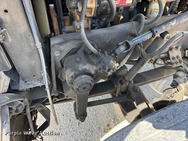 image for item FG0598 2003 Peterbilt 379 semi truck