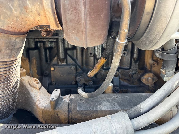 image for item FG0598 2003 Peterbilt 379 semi truck