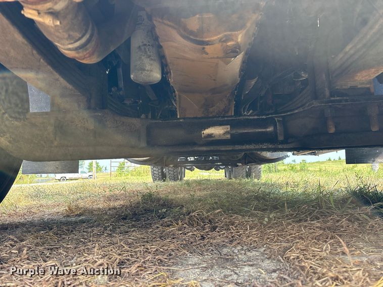 image for item FG0628 2000 Kenworth W900L semi truck