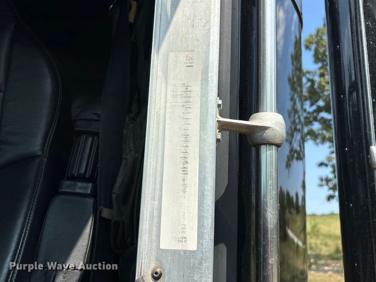 image for item FG0628 2000 Kenworth W900L semi truck