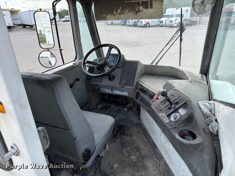 image for item FG3002 2015 Kalmar Ottawa T2 yard truck