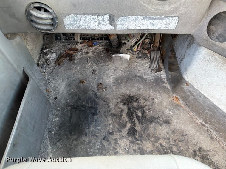 image for item FG3002 2015 Kalmar Ottawa T2 yard truck