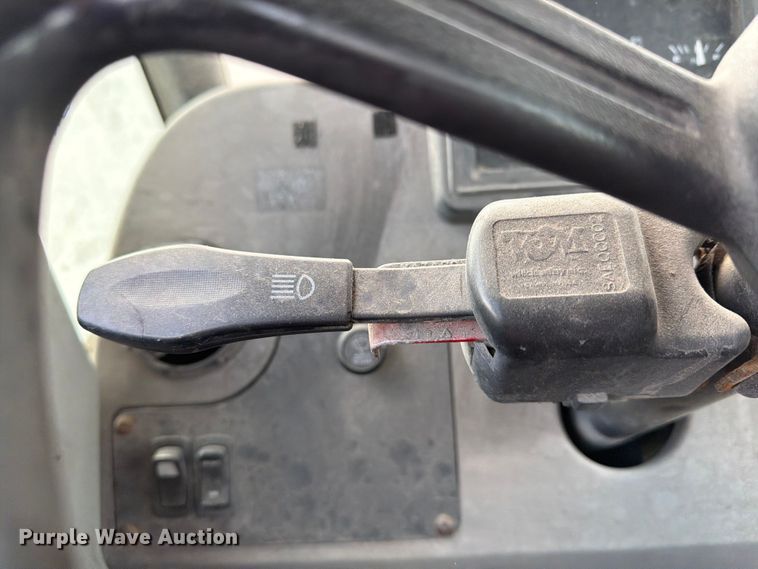 image for item FG3002 2015 Kalmar Ottawa T2 yard truck