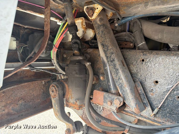 image for item FG3002 2015 Kalmar Ottawa T2 yard truck