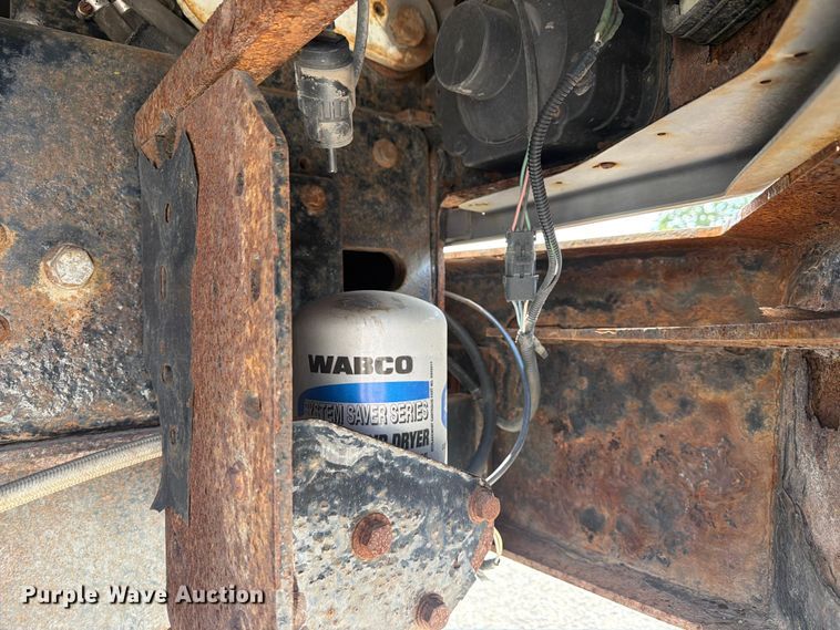 image for item FG3002 2015 Kalmar Ottawa T2 yard truck