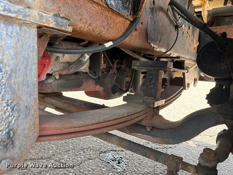 image for item FG3002 2015 Kalmar Ottawa T2 yard truck