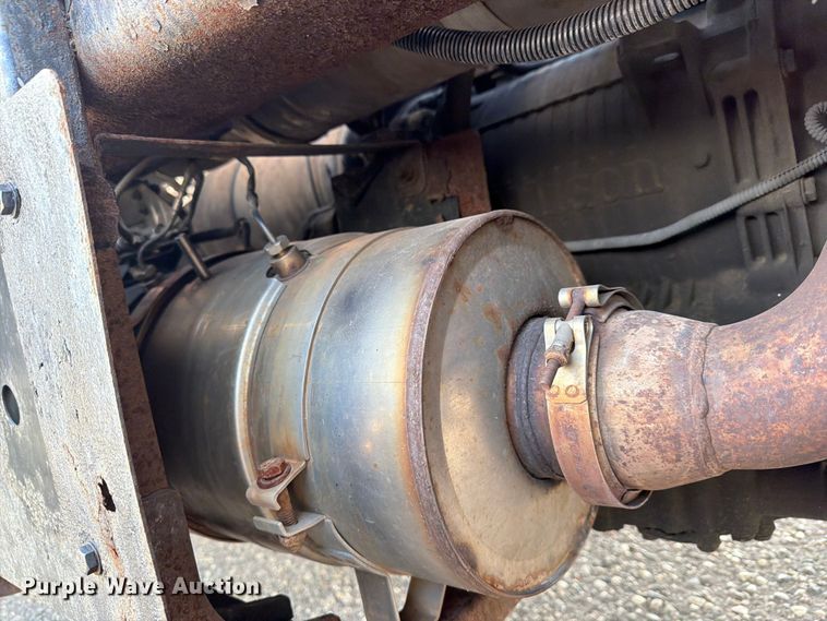 image for item FG3002 2015 Kalmar Ottawa T2 yard truck