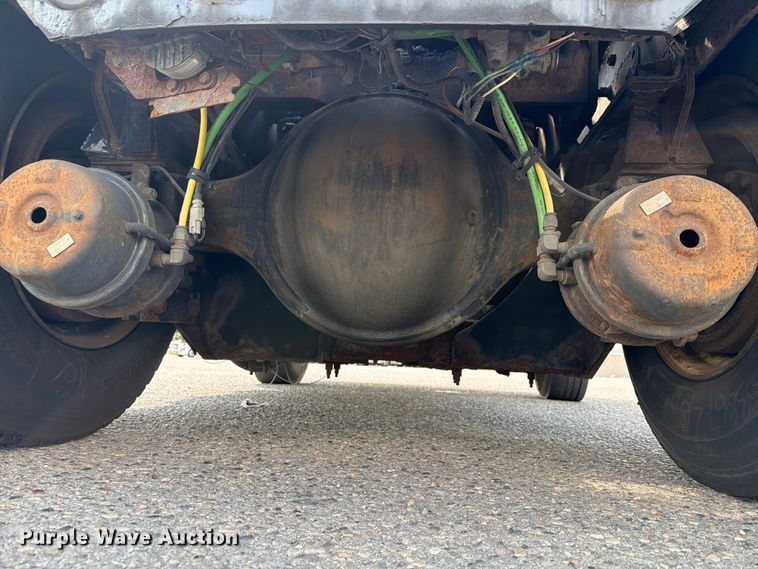 image for item FG3002 2015 Kalmar Ottawa T2 yard truck