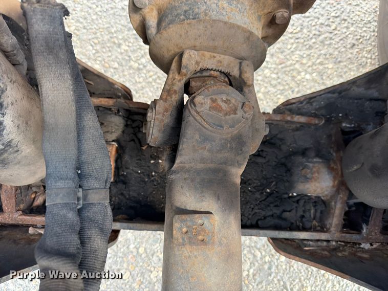 image for item FG3002 2015 Kalmar Ottawa T2 yard truck
