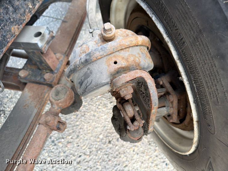 image for item FG3002 2015 Kalmar Ottawa T2 yard truck