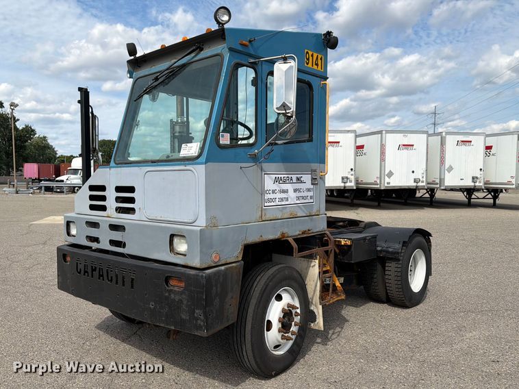 image for item FG3003 2010 Capacity Trucks yard truck