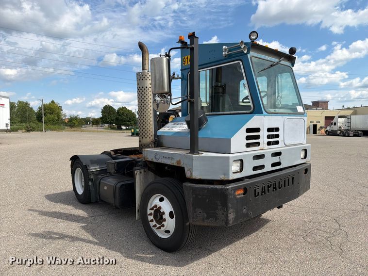 image for item FG3003 2010 Capacity Trucks yard truck