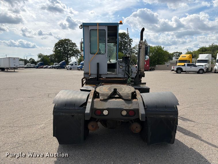 image for item FG3003 2010 Capacity Trucks yard truck