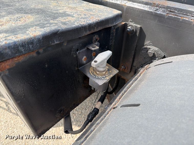 image for item FG3003 2010 Capacity Trucks yard truck