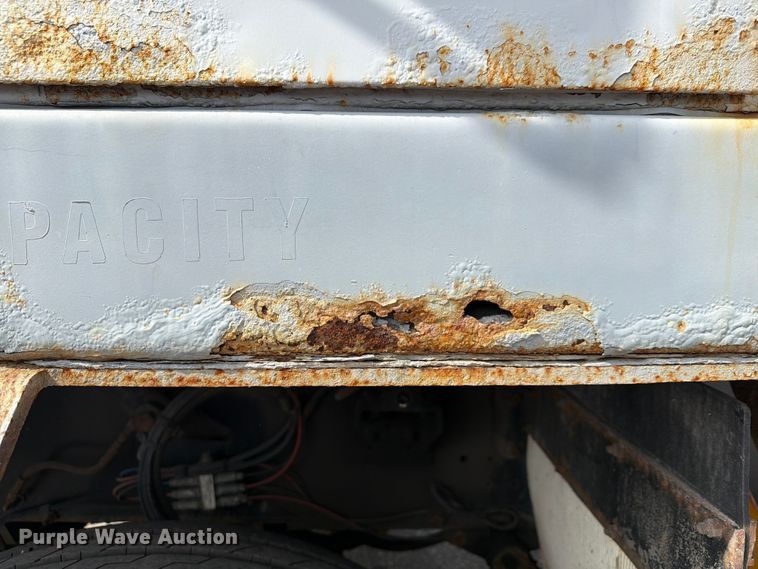image for item FG3003 2010 Capacity Trucks yard truck