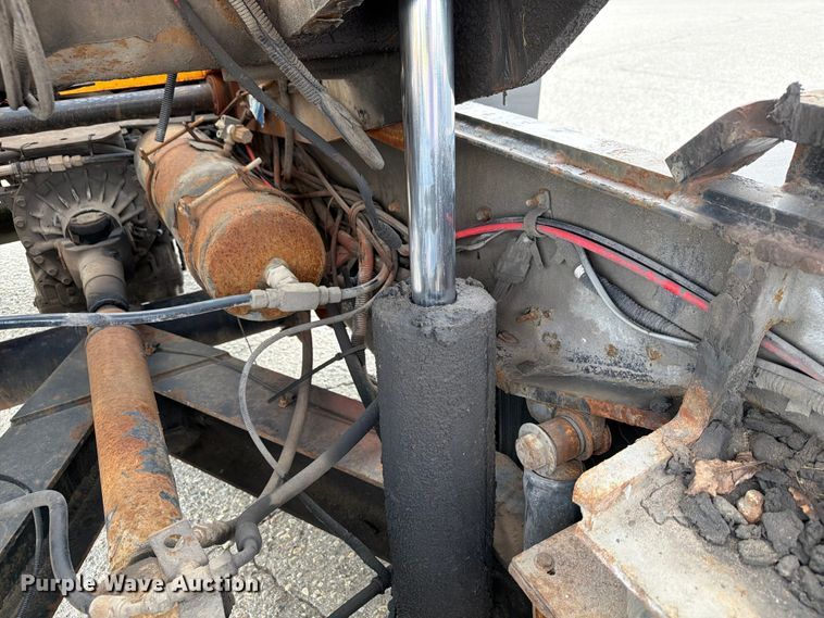 image for item FG3003 2010 Capacity Trucks yard truck