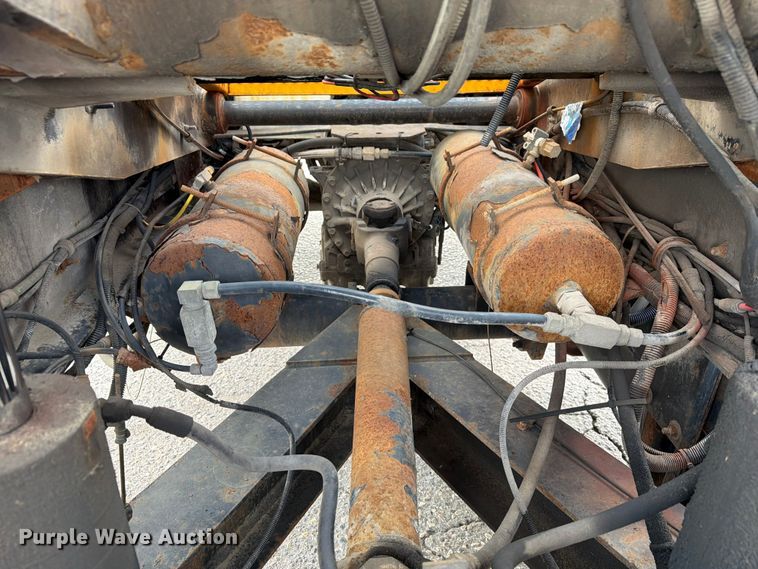 image for item FG3003 2010 Capacity Trucks yard truck