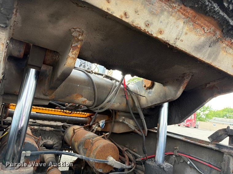 image for item FG3003 2010 Capacity Trucks yard truck