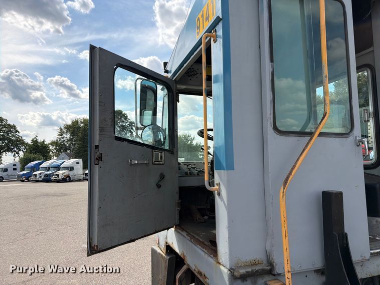 image for item FG3003 2010 Capacity Trucks yard truck
