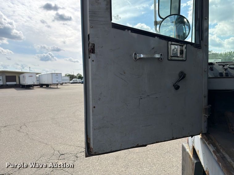 image for item FG3003 2010 Capacity Trucks yard truck