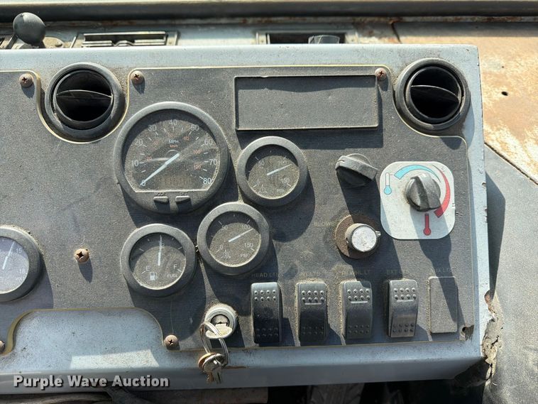 image for item FG3003 2010 Capacity Trucks yard truck