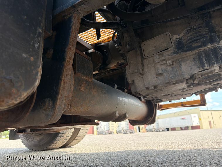 image for item FG3003 2010 Capacity Trucks yard truck