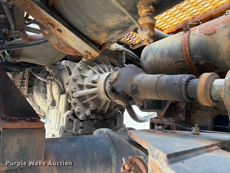 image for item FG3003 2010 Capacity Trucks yard truck