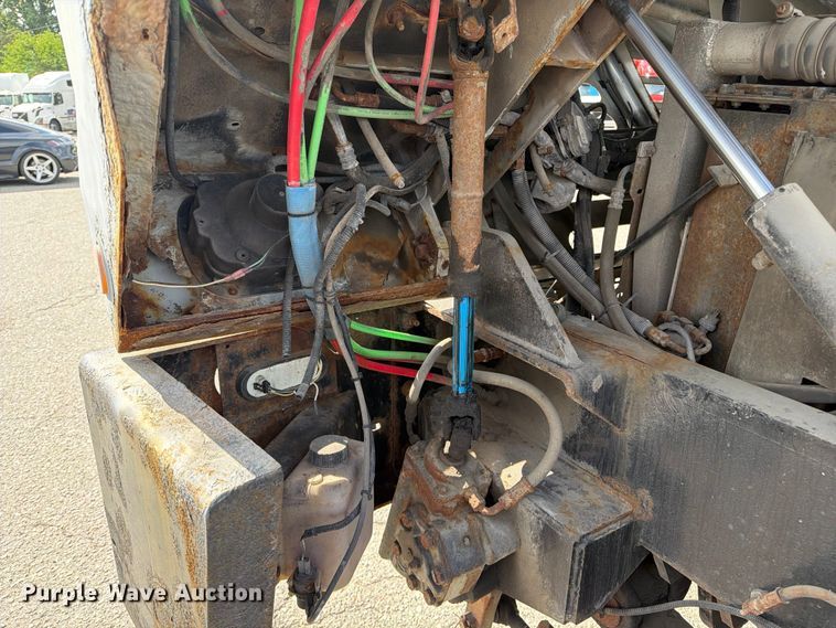 image for item FG3003 2010 Capacity Trucks yard truck