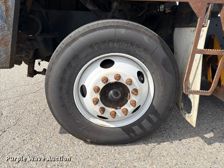 image for item FG3003 2010 Capacity Trucks yard truck