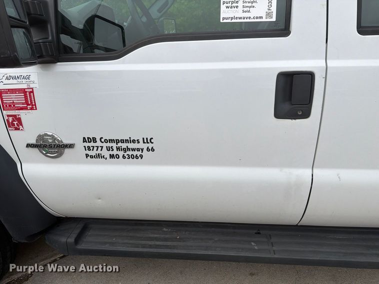 image for item FG3004 2016 Ford F550 crew cab box truck