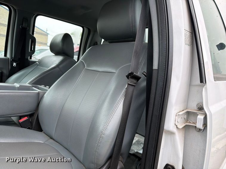 image for item FG3004 2016 Ford F550 crew cab box truck