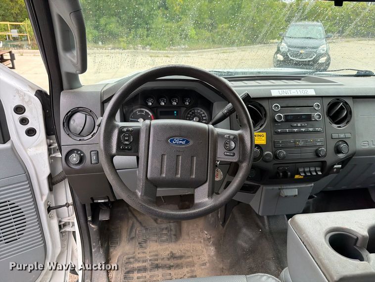 image for item FG3004 2016 Ford F550 crew cab box truck