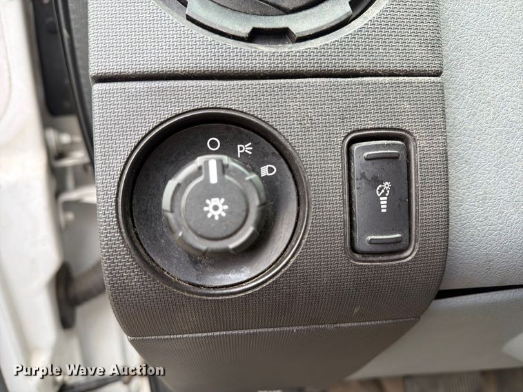 image for item FG3004 2016 Ford F550 crew cab box truck