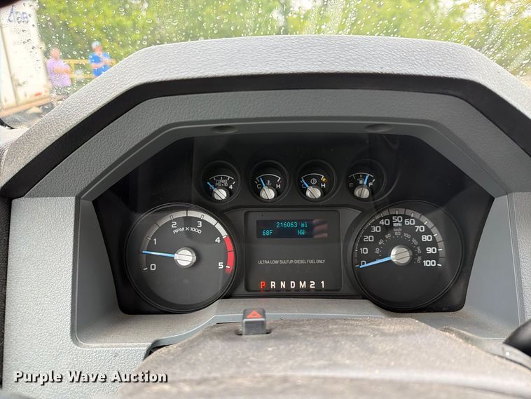 image for item FG3004 2016 Ford F550 crew cab box truck