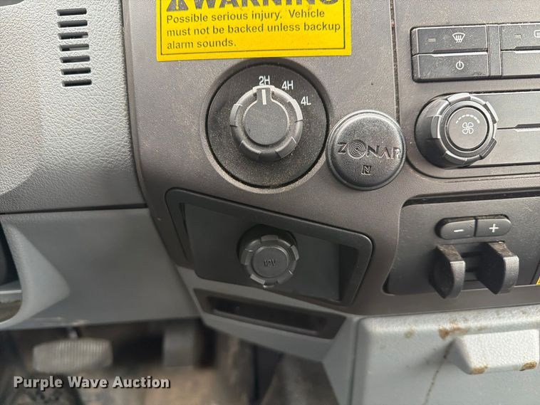 image for item FG3004 2016 Ford F550 crew cab box truck