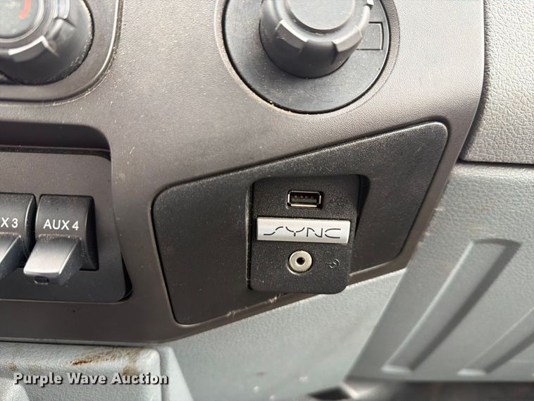 image for item FG3004 2016 Ford F550 crew cab box truck