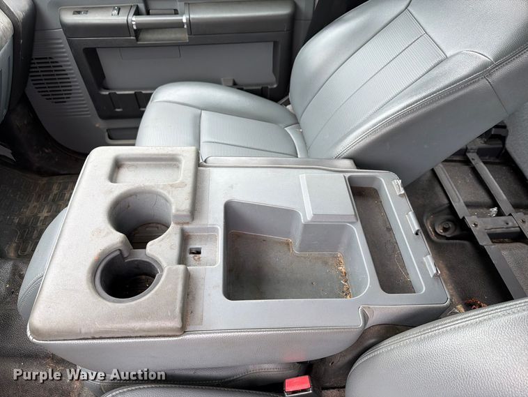 image for item FG3004 2016 Ford F550 crew cab box truck
