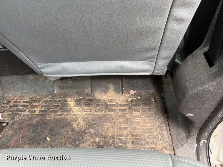 image for item FG3004 2016 Ford F550 crew cab box truck