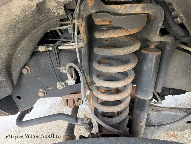 image for item FG3004 2016 Ford F550 crew cab box truck