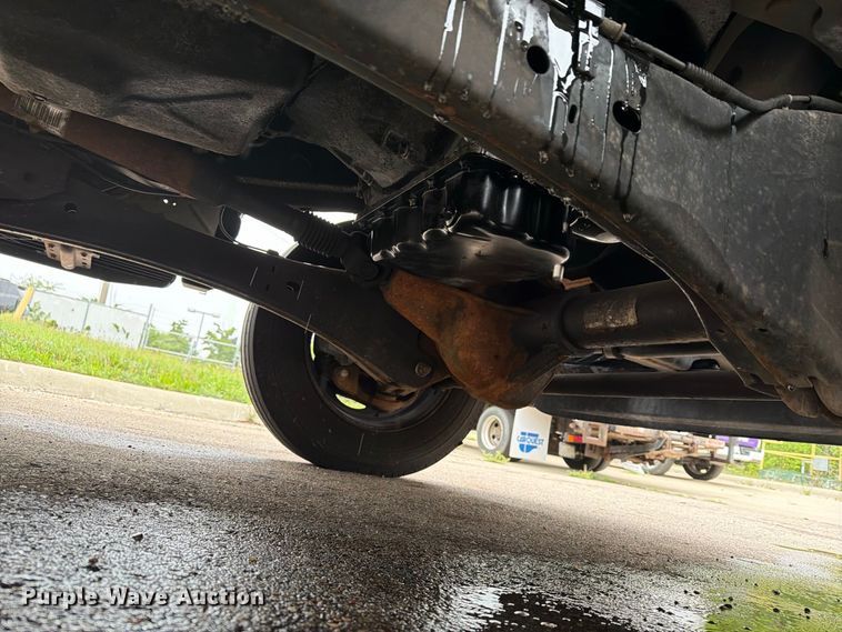 image for item FG3004 2016 Ford F550 crew cab box truck