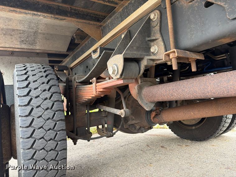 image for item FG3004 2016 Ford F550 crew cab box truck