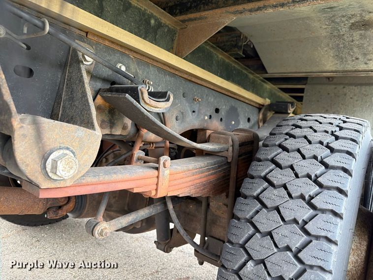 image for item FG3004 2016 Ford F550 crew cab box truck